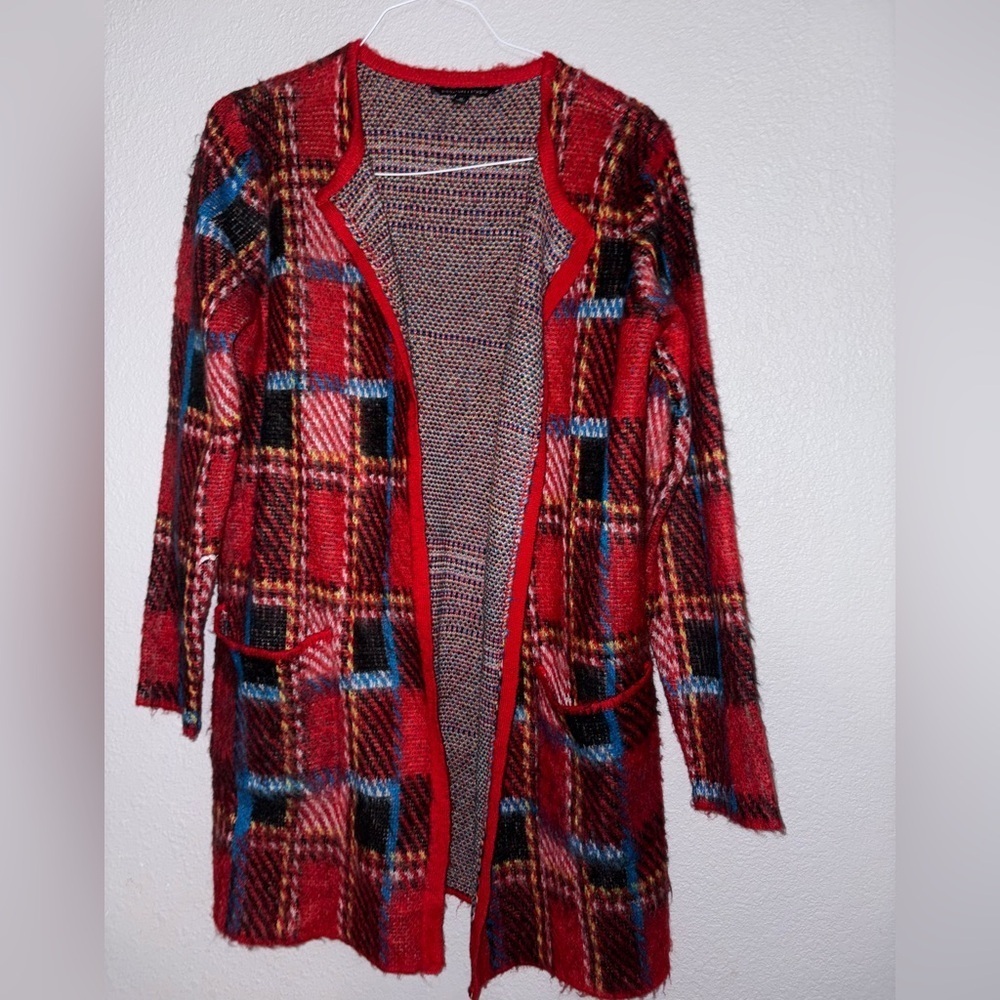 Signature Studio Red Plaid Women's Cardigan